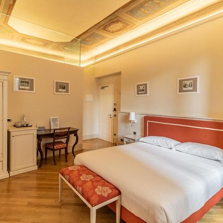 Casa Isolani Luxury Rooms Piazza Maggiore 1 ボローニャ エクステリア 写真