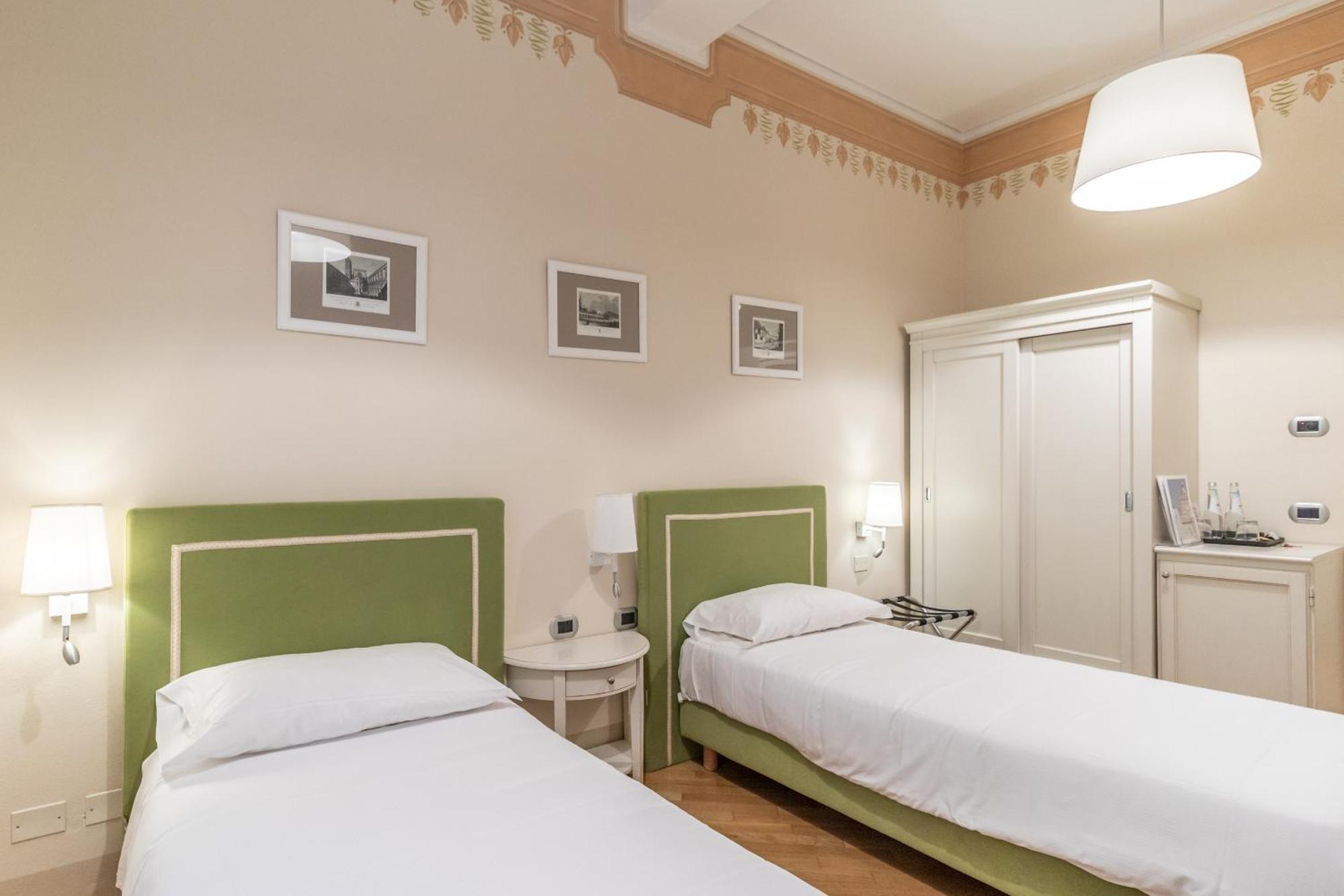 Casa Isolani Luxury Rooms Piazza Maggiore 1 ボローニャ エクステリア 写真
